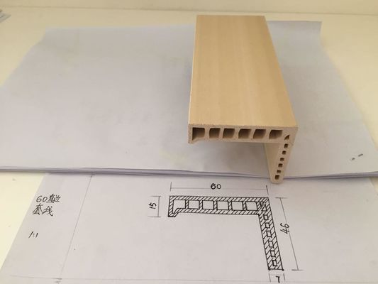 Un bon prix. Finissage extérieur évalué de transfert de chaleur du feu imperméable d'architrave de cadre de porte de WPC en ligne