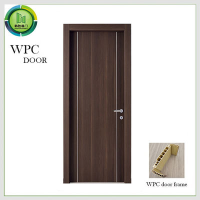 Un bon prix. Déformation en bois de Wpc de patio de noyau de porte solide résidentielle de chambre à coucher anti en ligne