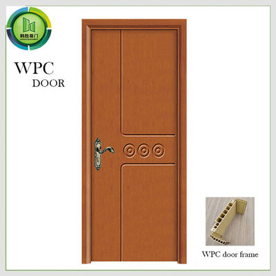 Un bon prix. La porte principale de plaine écologique de WPC, ISO9001 a certifié la porte simple de chambre à coucher en ligne