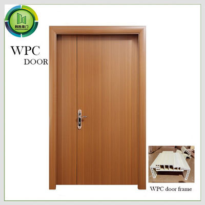 Un bon prix. Type inégal recyclable plat imperméable de porte coulissante de WPC pour la salle de bains en ligne