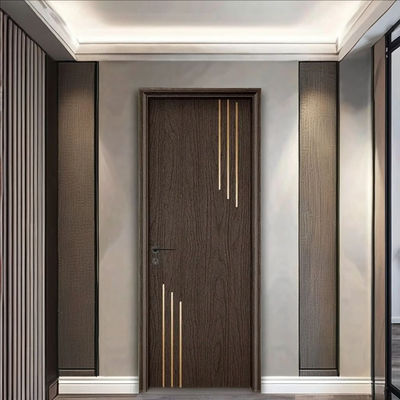 Un bon prix. Porte creuse en WPC conçue pour l'intérieur offrant des matériaux résistants à l'humidité durables et des avantages d'isolation thermique énergétique en ligne