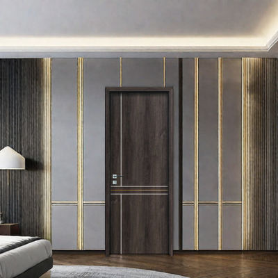 Un bon prix. Taille standard 2100*600*45mm Soundproof personnalisable porte creuse en WPC pour usage résidentiel et commercial en ligne