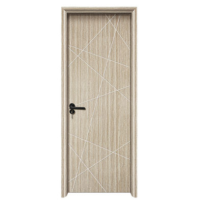 Un bon prix. Porte creuse en WPC durable construite avec un matériau composite offrant une résistance supérieure et des caractéristiques anti-mousse en ligne