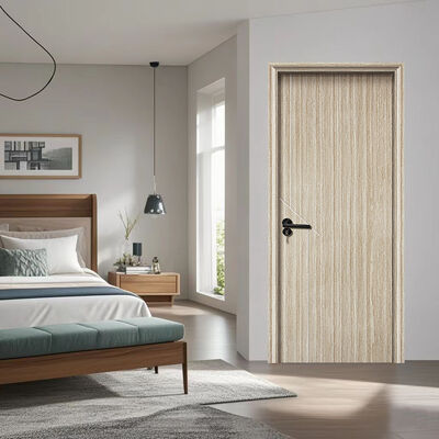 Un bon prix. Porte intérieure en WPC résistant à l'humidité, insonorisée, porte composite creuse avec isolation thermique et traitement de surface personnalisable pour l'intérieur en ligne