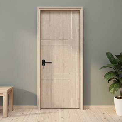 Un bon prix. Porte creuse en WPC durable avec conception insonorisée, excellente isolation thermique et matériau écologique résistant aux termites, en plus de 200 couleurs en ligne