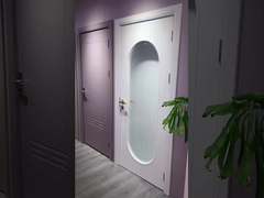 Salle d'exposition de portes WPC