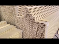 Juye cadre en WPC complet